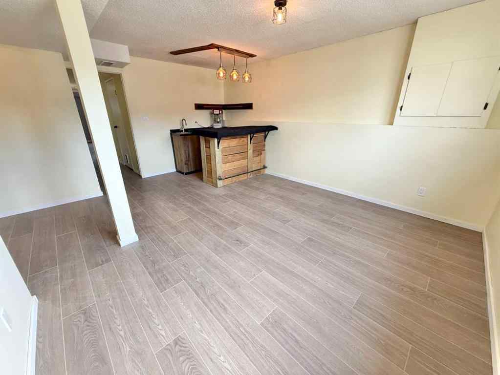 MLS® A2235075 - 113 Cayuga Crescent W in Indian Battle Heights Lethbridge, Residential