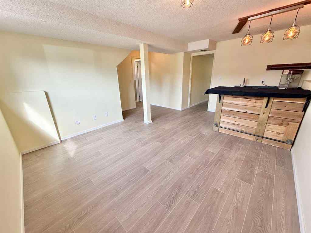 MLS® A2235075 - 113 Cayuga Crescent W in Indian Battle Heights Lethbridge, Residential