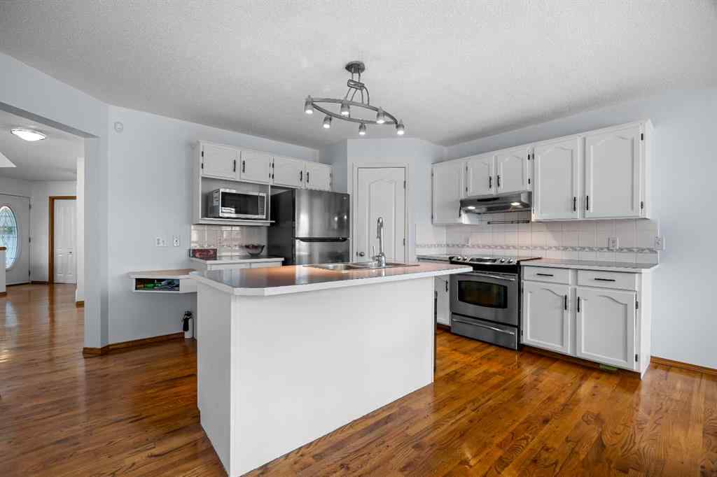 MLS® A2235080 - 240 Arbour Ridge Way NW in Arbour Lake Calgary, Residential