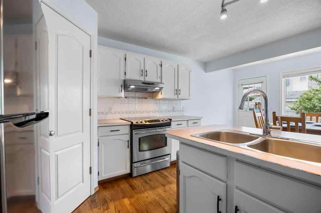 MLS® A2235080 - 240 Arbour Ridge Way NW in Arbour Lake Calgary, Residential