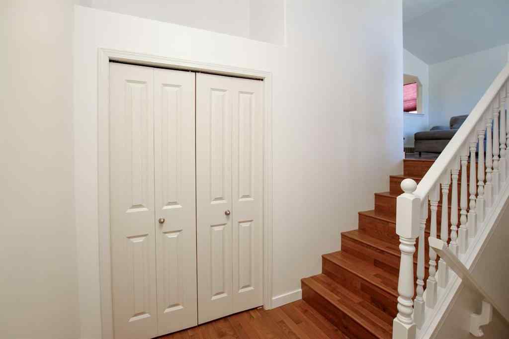 MLS® A2235094 - 82 Ireland Crescent  in Inglewood West Red Deer, Residential