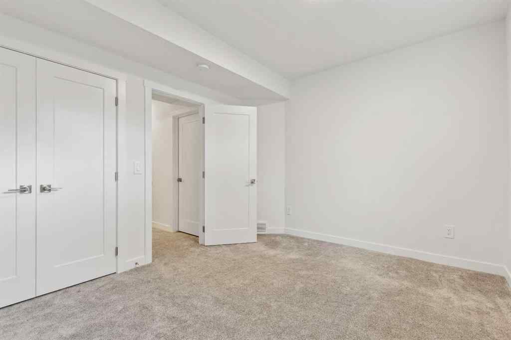 MLS® A2235097 - Unit #1 413 13 Avenue NE in Renfrew Calgary, Residential