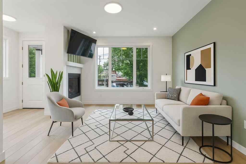 MLS® A2235097 - Unit #1 413 13 Avenue NE in Renfrew Calgary, Residential