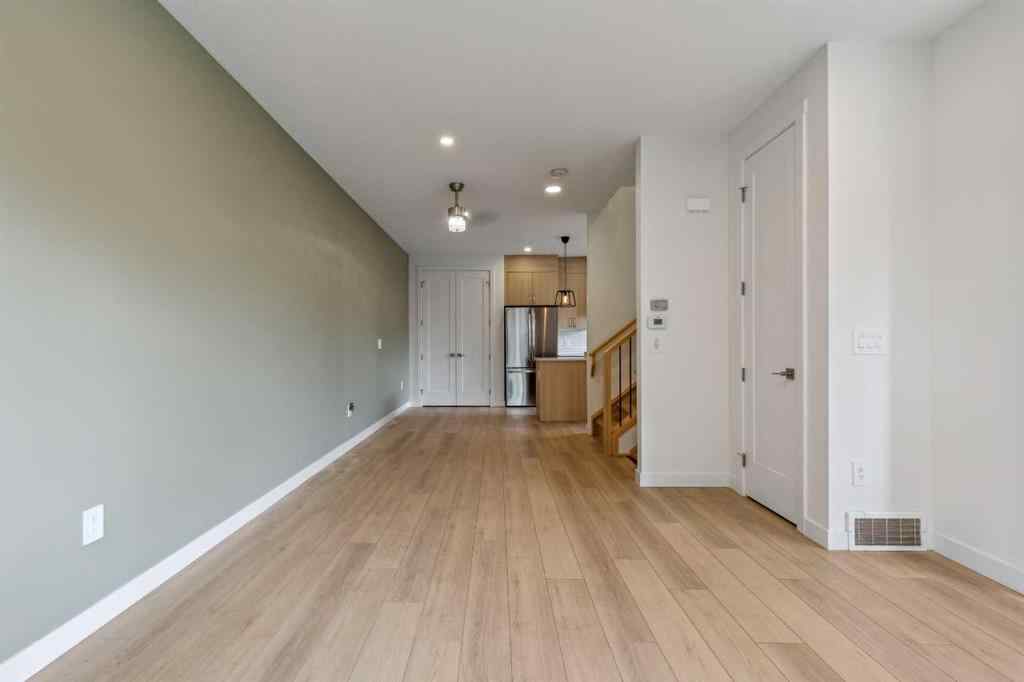 MLS® A2235097 - Unit #1 413 13 Avenue NE in Renfrew Calgary, Residential