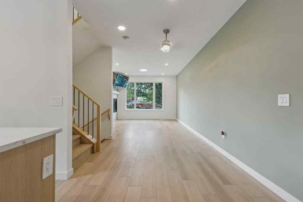MLS® A2235097 - Unit #1 413 13 Avenue NE in Renfrew Calgary, Residential