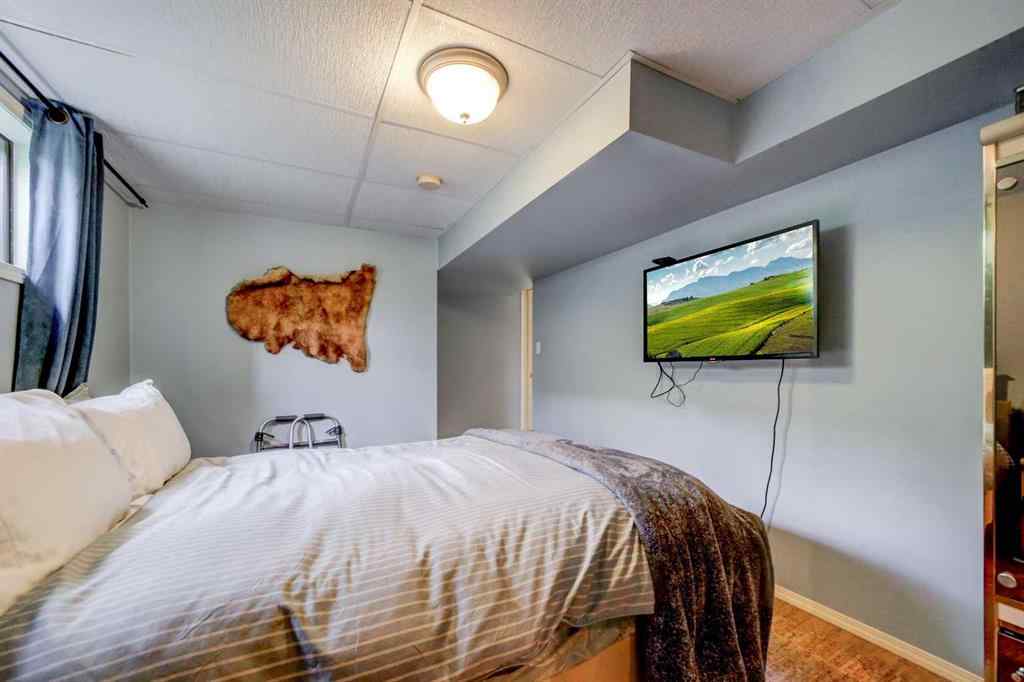 MLS® A2235119 - 8126 20 Avenue  in NONE Coleman, Residential