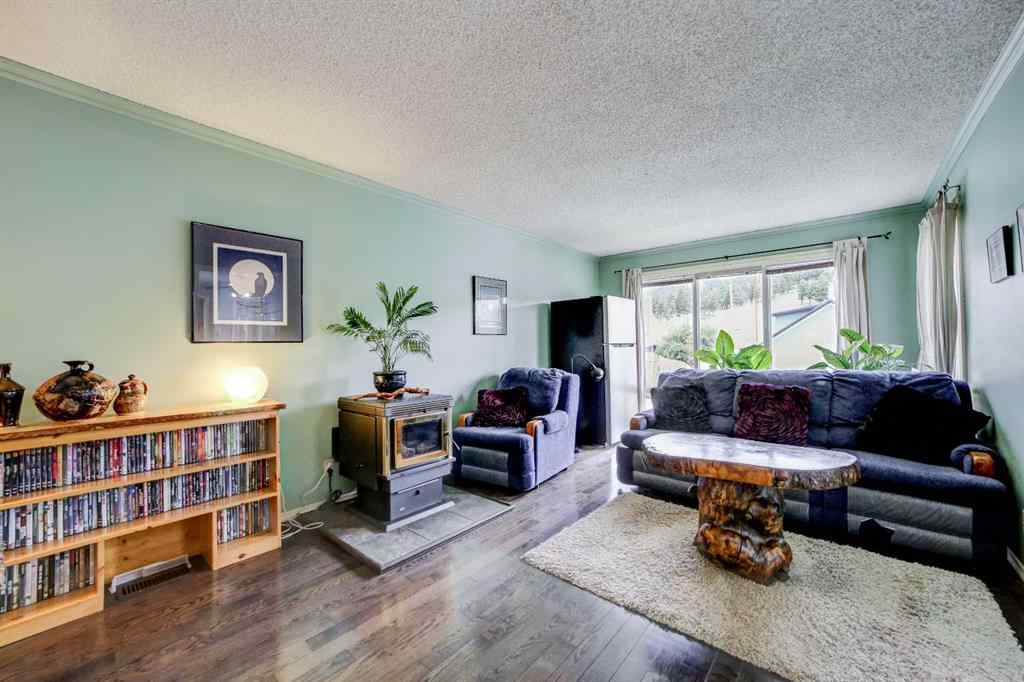 MLS® A2235119 - 8126 20 Avenue  in NONE Coleman, Residential