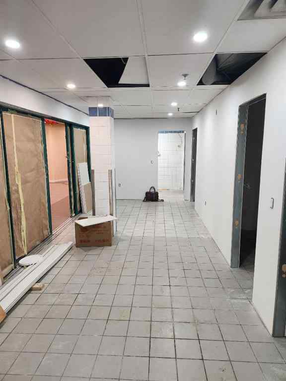 MLS® A2235123 - Unit #7 132 3 Avenue SE in Chinatown Calgary, Commercial