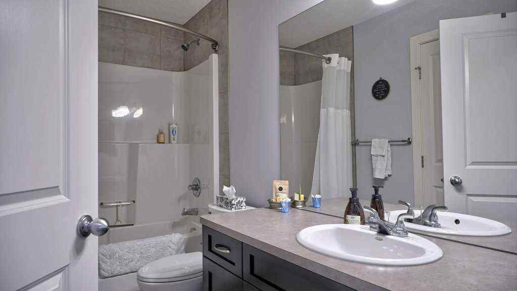 MLS® A2235147 - 244 Heritage Bay  in Heritage Hills Cochrane, Residential