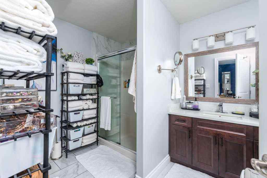 MLS® A2235158 - 1802 59B Avenue Close  in Lakeside Lloydminster, Residential