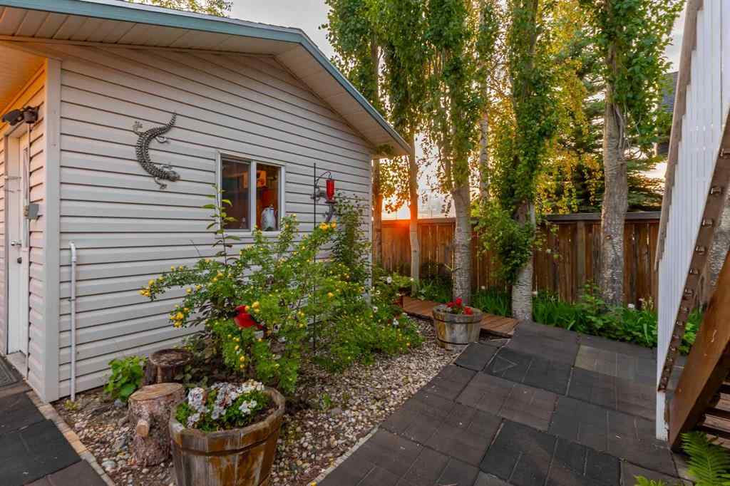 MLS® A2235217 - 424 Sunset Link  in NONE Crossfield, Residential