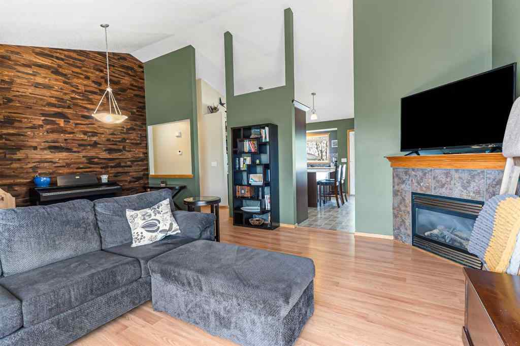 MLS® A2235217 - 424 Sunset Link  in NONE Crossfield, Residential