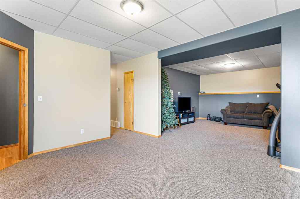 MLS® A2235217 - 424 Sunset Link  in NONE Crossfield, Residential