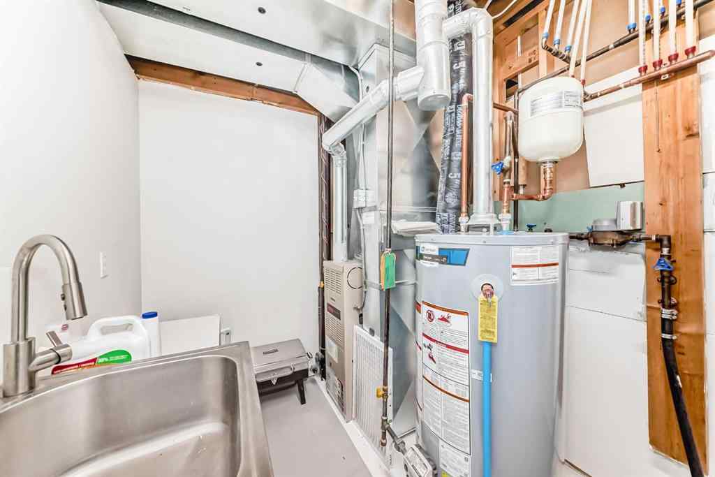 MLS® A2235227 - 32 Dynes Street  in Devonshire Red Deer, Residential