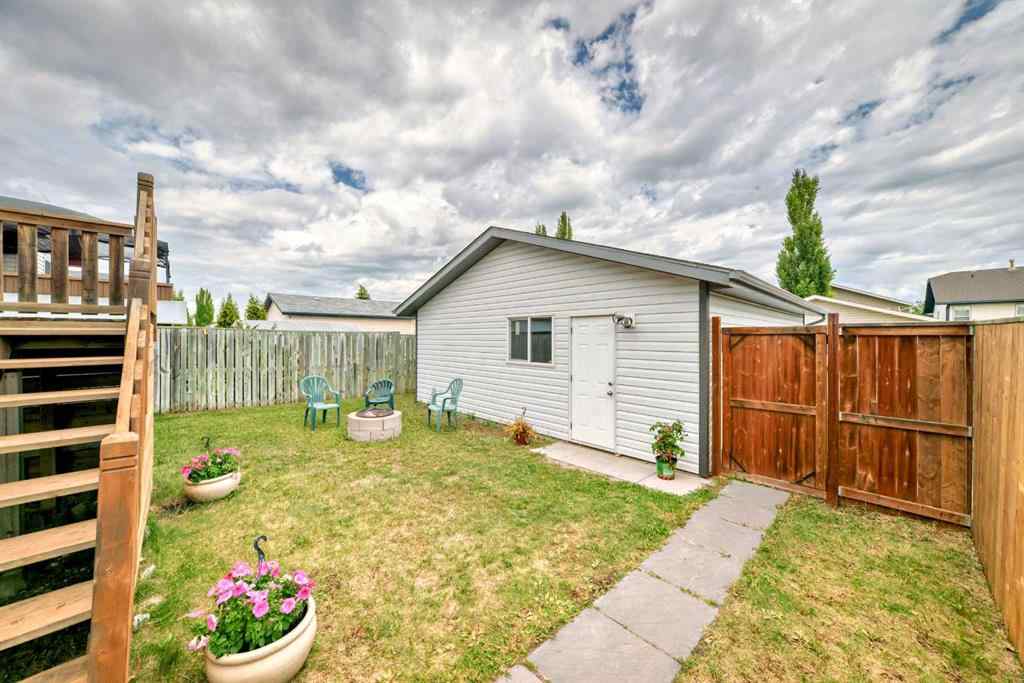 MLS® A2235227 - 32 Dynes Street  in Devonshire Red Deer, Residential