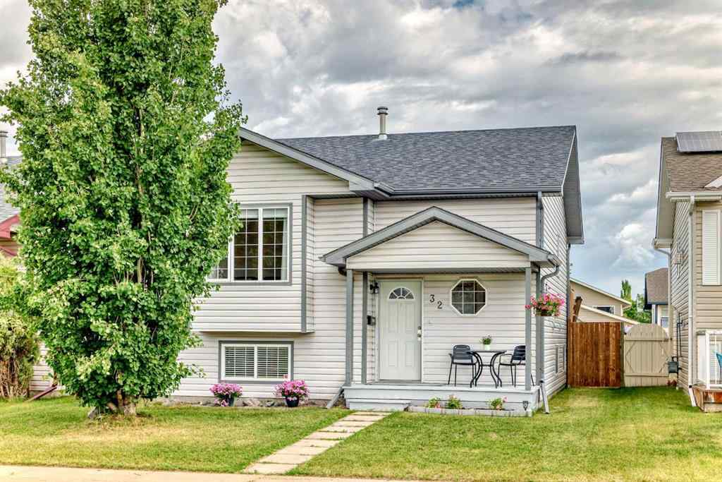 MLS® A2235227 - 32 Dynes Street  in Devonshire Red Deer, Residential