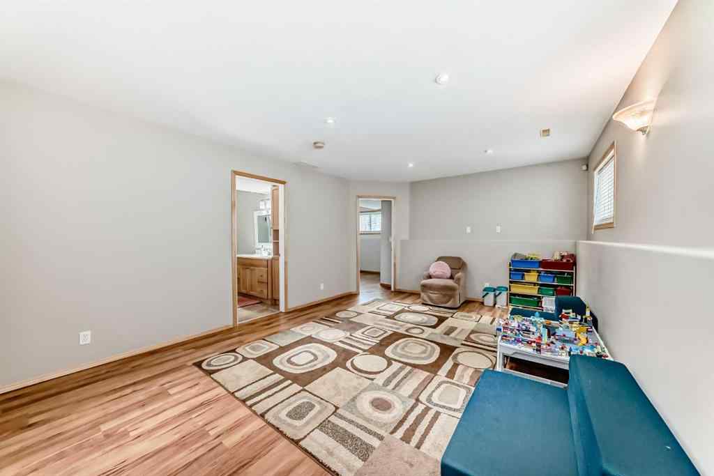 MLS® A2235227 - 32 Dynes Street  in Devonshire Red Deer, Residential