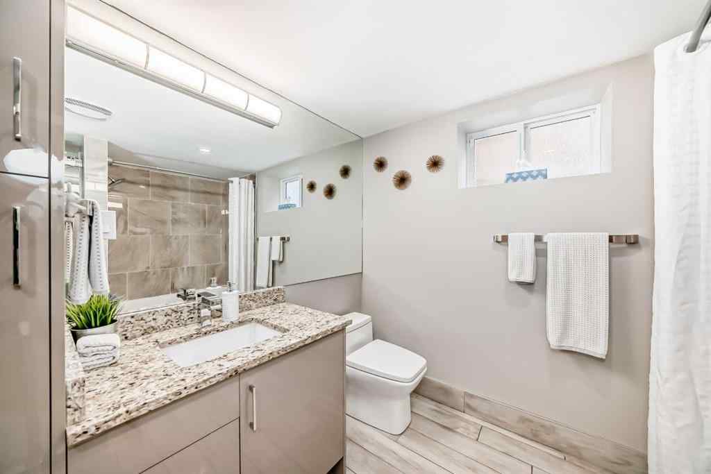 MLS® A2235228 - 2415 9 Avenue NW in West Hillhurst Calgary, Residential