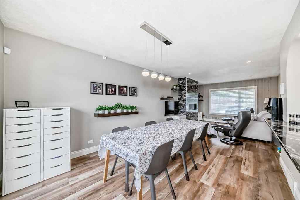MLS® A2235228 - 2415 9 Avenue NW in West Hillhurst Calgary, Residential
