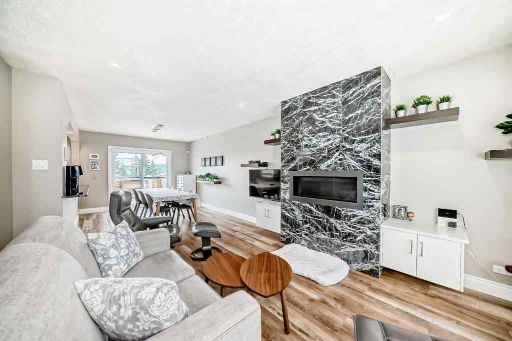 MLS® A2235228 - 2415 9 Avenue NW in West Hillhurst Calgary, Residential