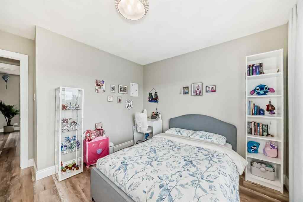MLS® A2235228 - 2415 9 Avenue NW in West Hillhurst Calgary, Residential
