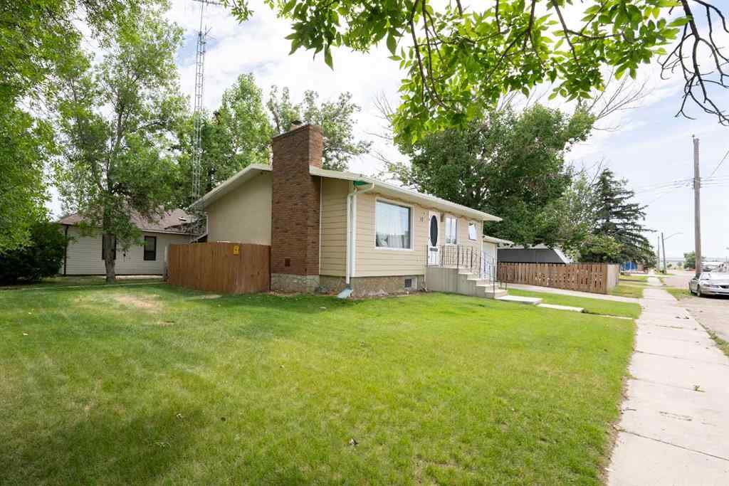 MLS® A2235232 - 17 2 Street  in NONE Champion, Residential