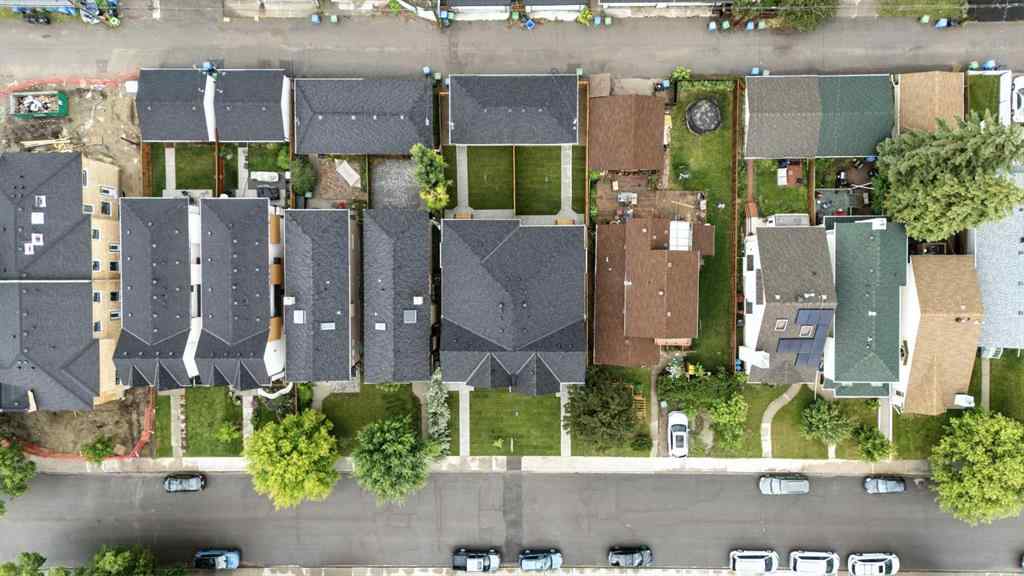 MLS® A2235233 - 1528 18th Avenue NW in Capitol Hill Calgary, Residential