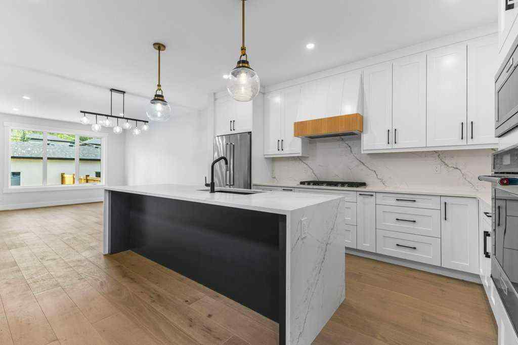 MLS® A2235233 - 1528 18th Avenue NW in Capitol Hill Calgary, Residential