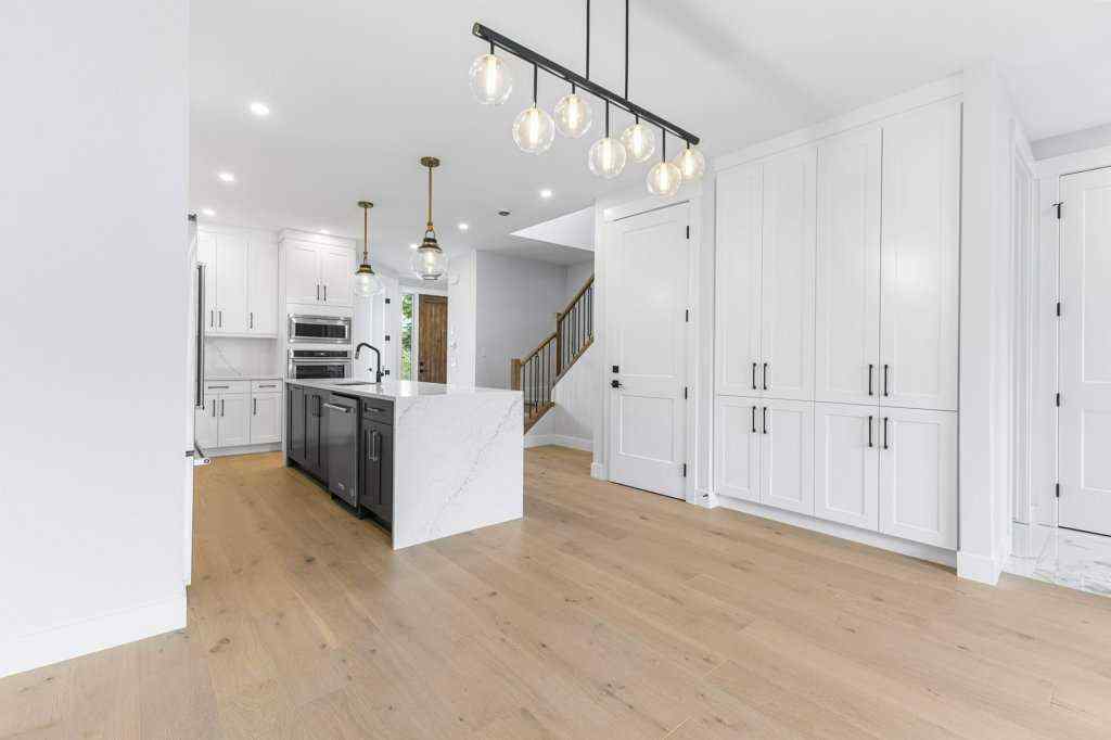 MLS® A2235233 - 1528 18th Avenue NW in Capitol Hill Calgary, Residential