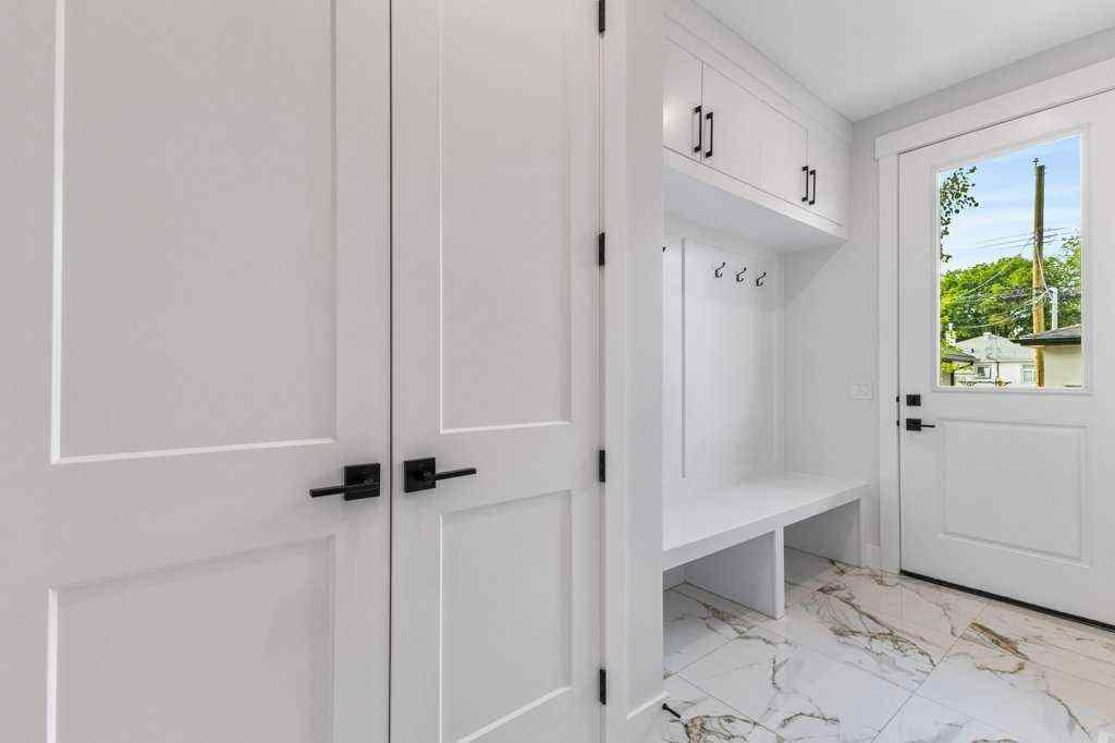 MLS® A2235233 - 1528 18th Avenue NW in Capitol Hill Calgary, Residential
