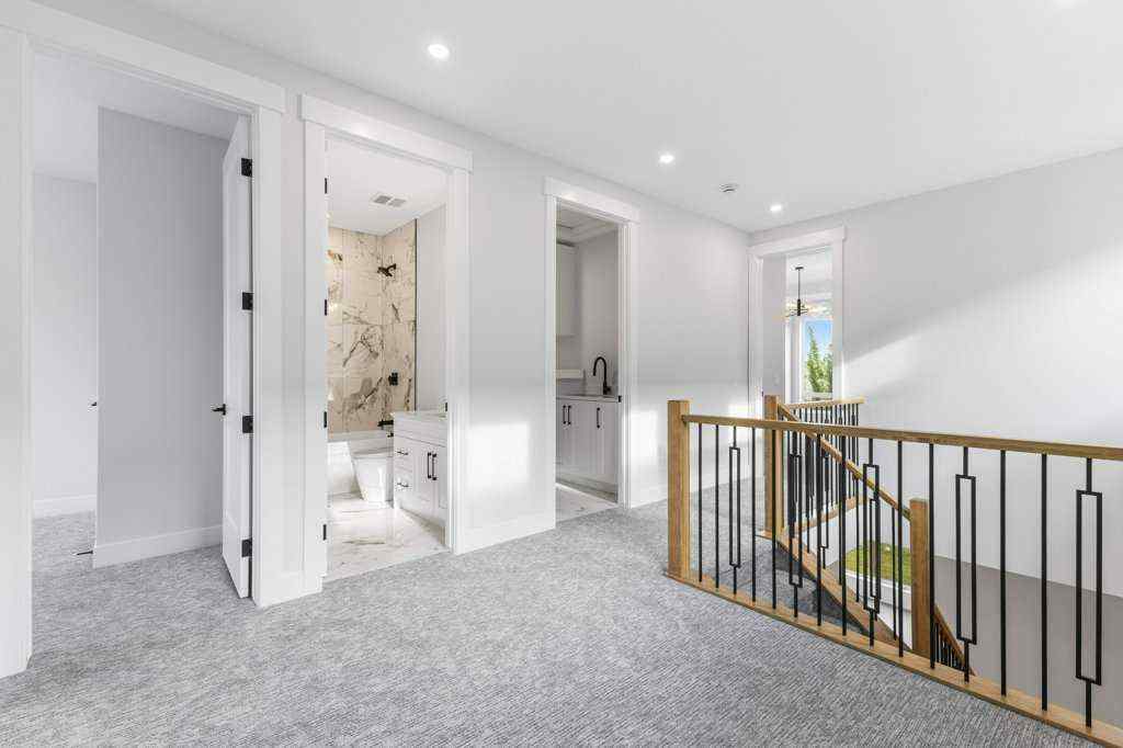 MLS® A2235233 - 1528 18th Avenue NW in Capitol Hill Calgary, Residential