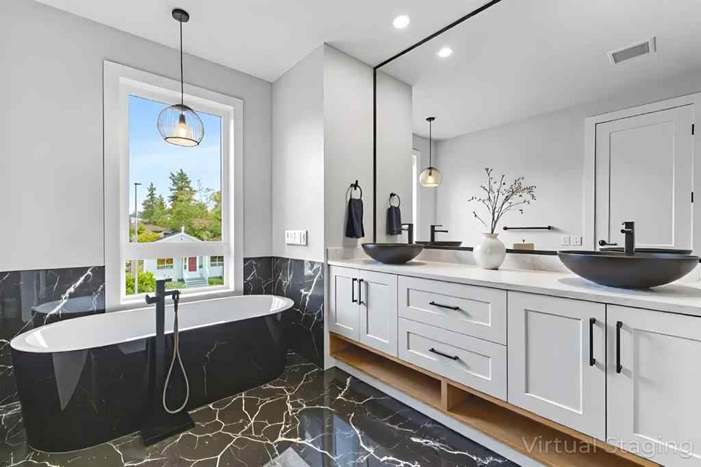 MLS® A2235233 - 1528 18th Avenue NW in Capitol Hill Calgary, Residential