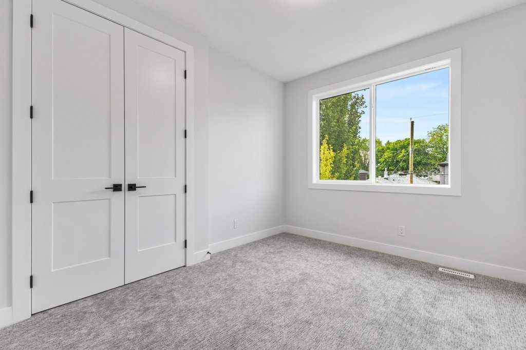 MLS® A2235233 - 1528 18th Avenue NW in Capitol Hill Calgary, Residential