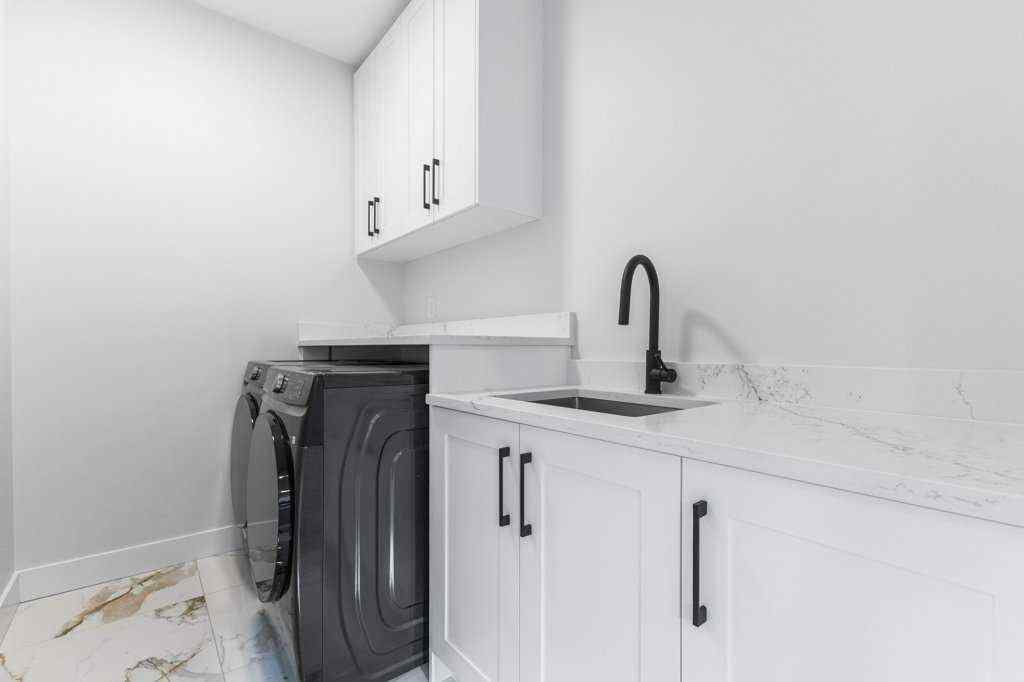 MLS® A2235233 - 1528 18th Avenue NW in Capitol Hill Calgary, Residential