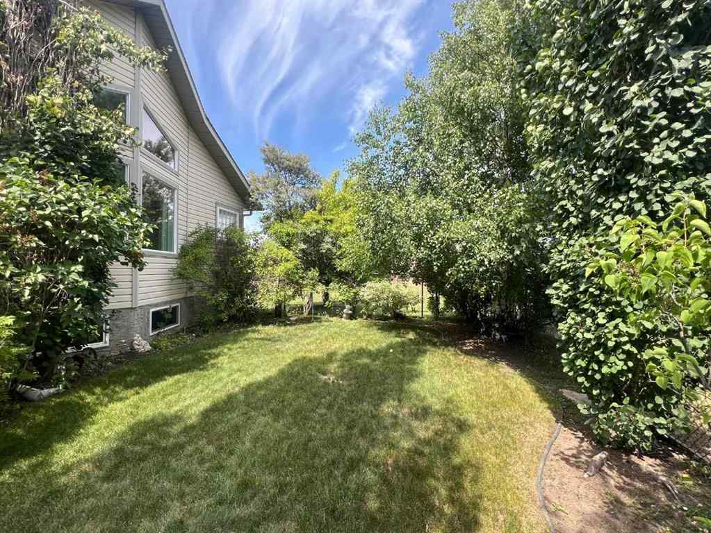 MLS® A2235283 - 7017 90 Street  in Countryside North Grande Prairie, Residential