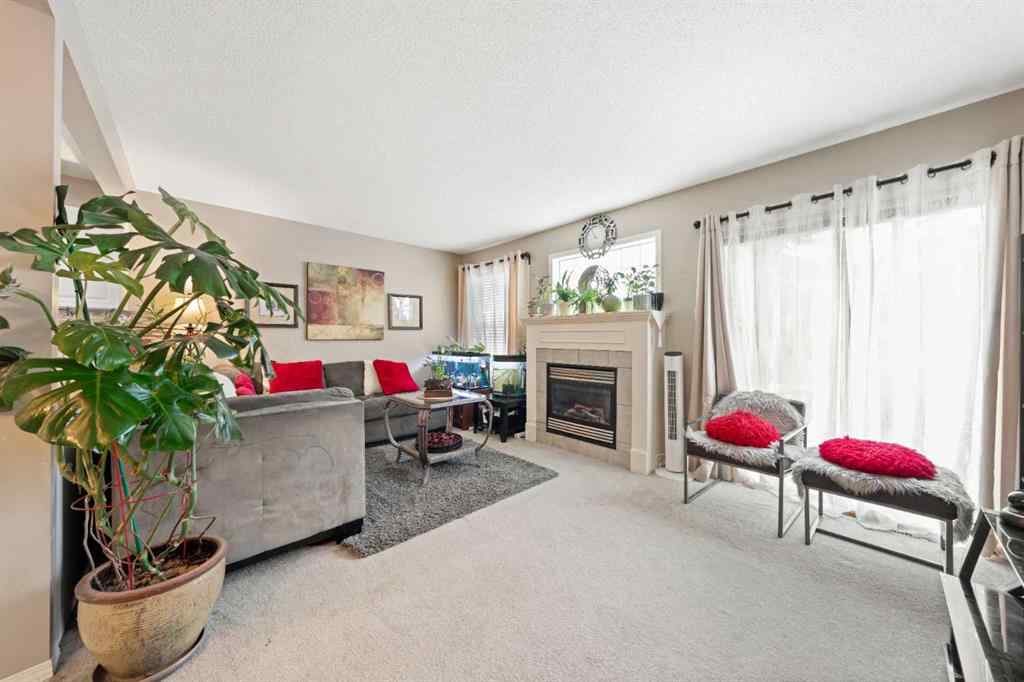 MLS® A2235287 - 82 Everstone Place SW in Evergreen Calgary, Residential