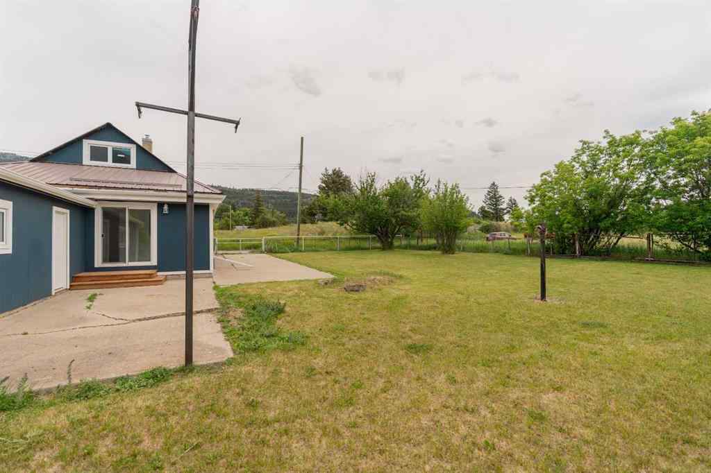 MLS® A2235305 - 21546 27 Avenue  in NONE Bellevue, Residential