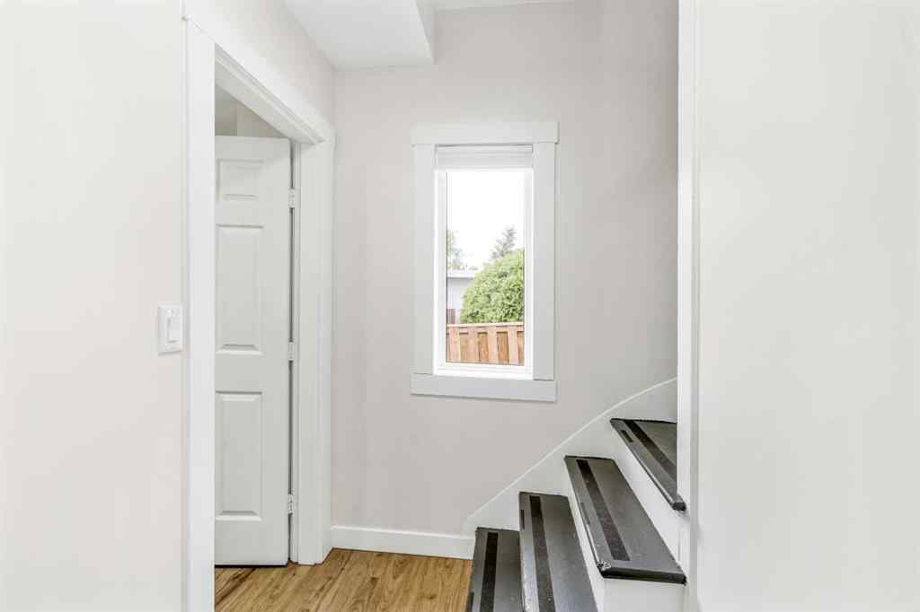 MLS® A2235305 - 21546 27 Avenue  in NONE Bellevue, Residential