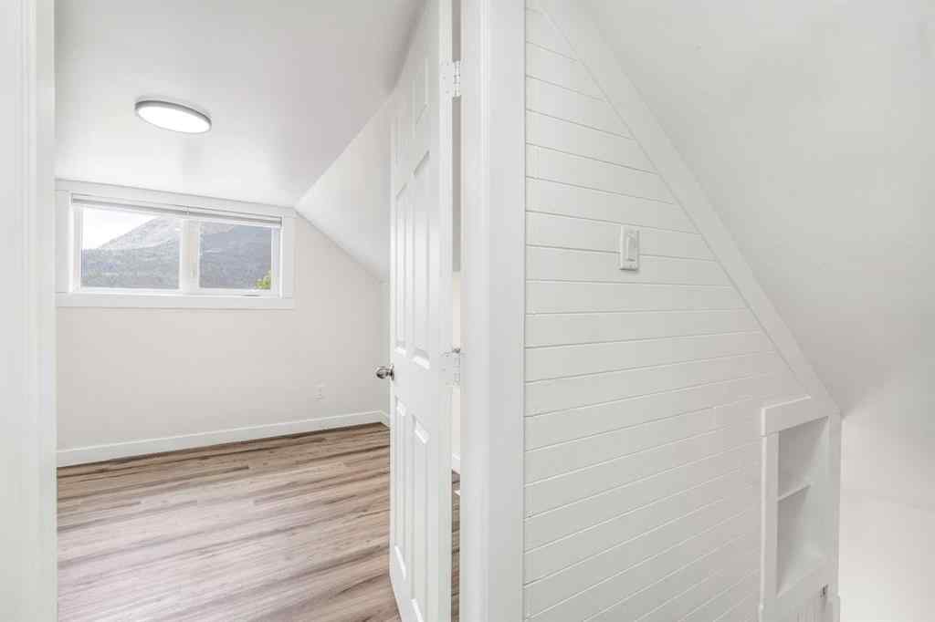 MLS® A2235305 - 21546 27 Avenue  in NONE Bellevue, Residential