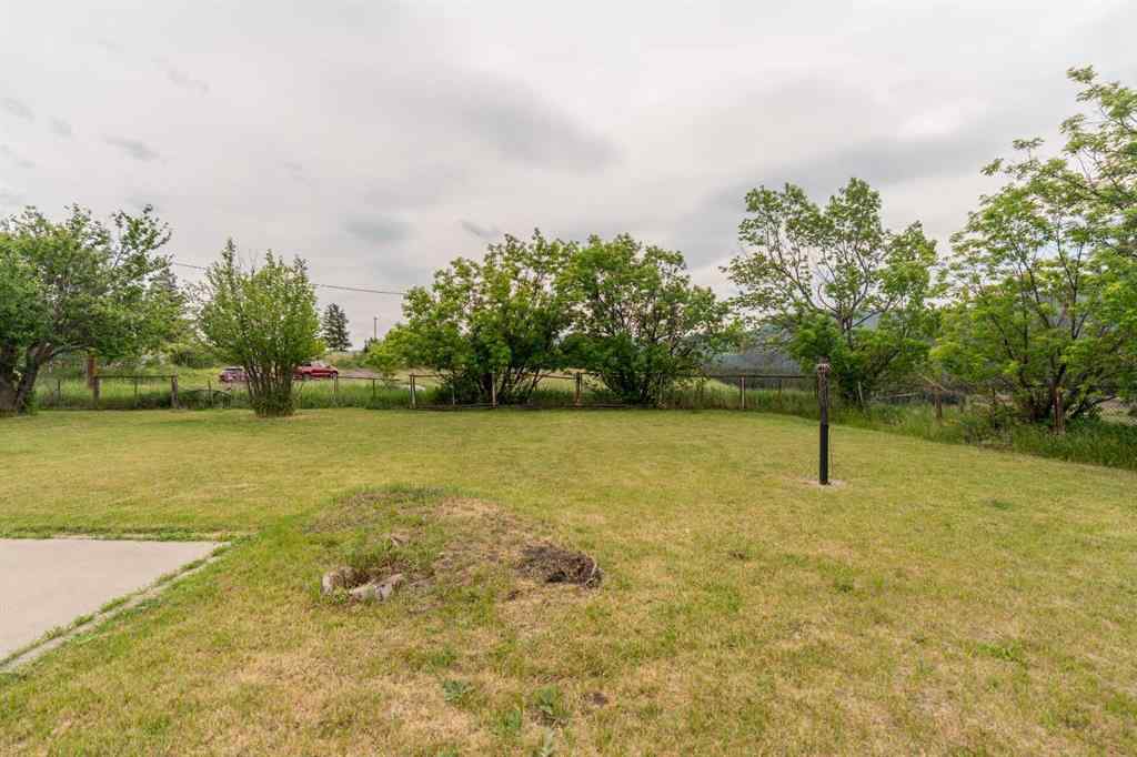 MLS® A2235305 - 21546 27 Avenue  in NONE Bellevue, Residential