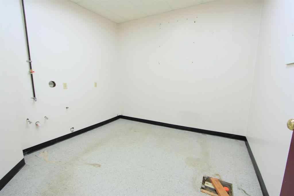 MLS® A2235334 - Unit #124 4402 52 Avenue  in NONE Lloydminster, Commercial