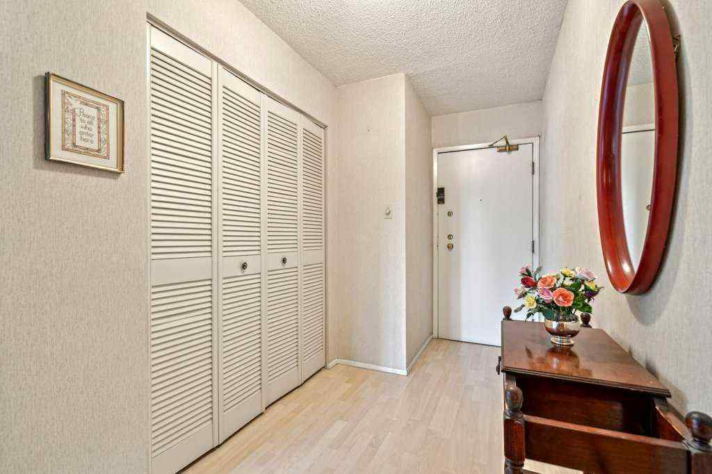 MLS® A2235337 - Unit #303 330 26 Avenue SW in Mission Calgary, Residential