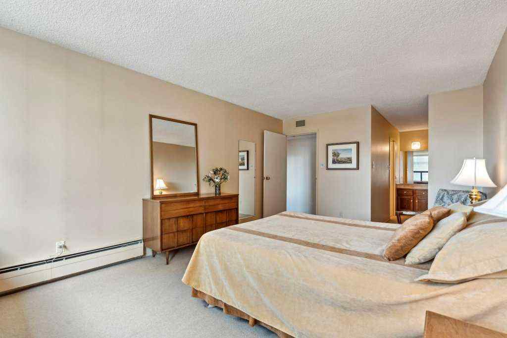 MLS® A2235337 - Unit #303 330 26 Avenue SW in Mission Calgary, Residential