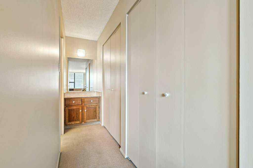 MLS® A2235337 - Unit #303 330 26 Avenue SW in Mission Calgary, Residential