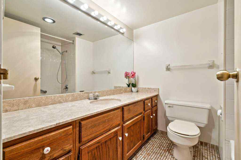 MLS® A2235337 - Unit #303 330 26 Avenue SW in Mission Calgary, Residential