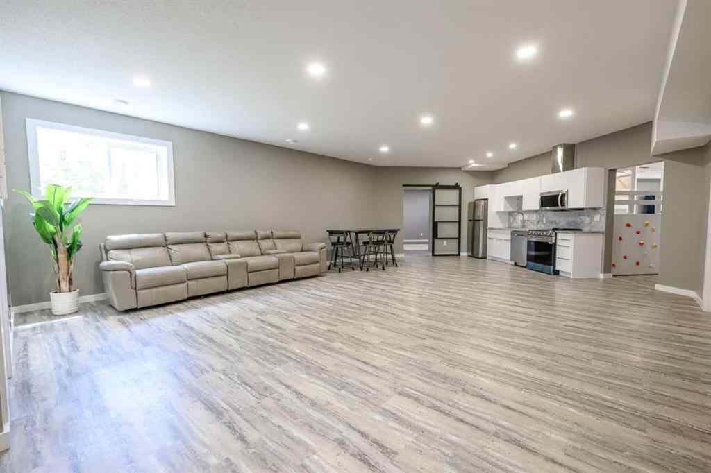 MLS® A2235340 - 7821 67 Avenue  in Maple Ridge Estates Rural Grande Prairie No. 1, County of, Residential