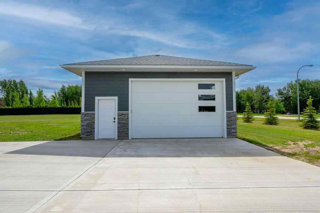 MLS® A2235340 - 7821 67 Avenue  in Maple Ridge Estates Rural Grande Prairie No. 1, County of, Residential