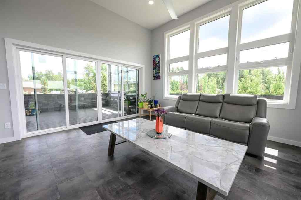MLS® A2235340 - 7821 67 Avenue  in Maple Ridge Estates Rural Grande Prairie No. 1, County of, Residential