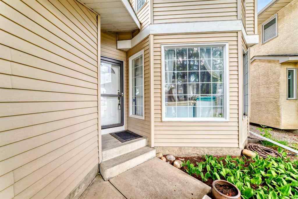 MLS® A2235350 - 77 Eldorado Close NE in Monterey Park Calgary, Residential