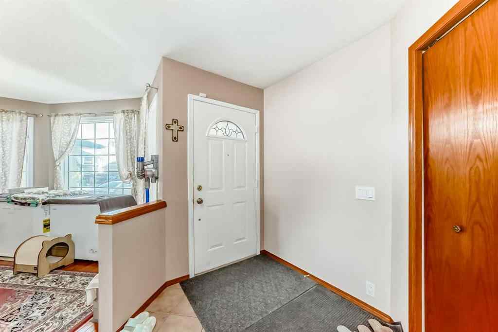 MLS® A2235350 - 77 Eldorado Close NE in Monterey Park Calgary, Residential